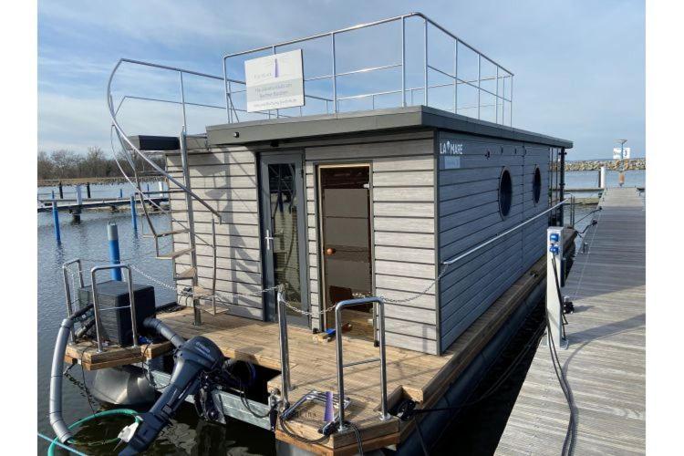 Hausboot Fjord Vela Mit Biosauna In バース エクステリア 写真